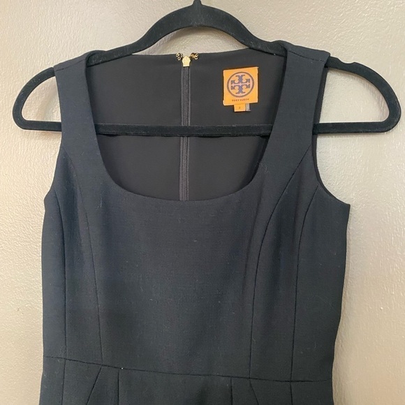 ⭐️HP⭐️ Tory Burch soft wool fitted dress- Xsmall - Picture 6 of 8